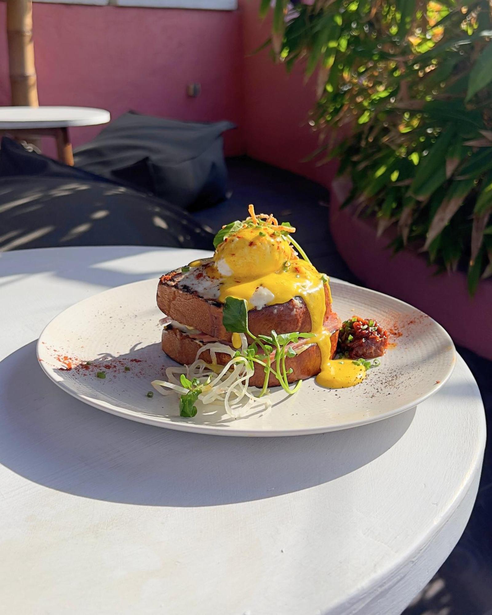 Pinkprivate Balangan - For Cool Adults Only Bed and Breakfast Jimbaran Eksteriør billede