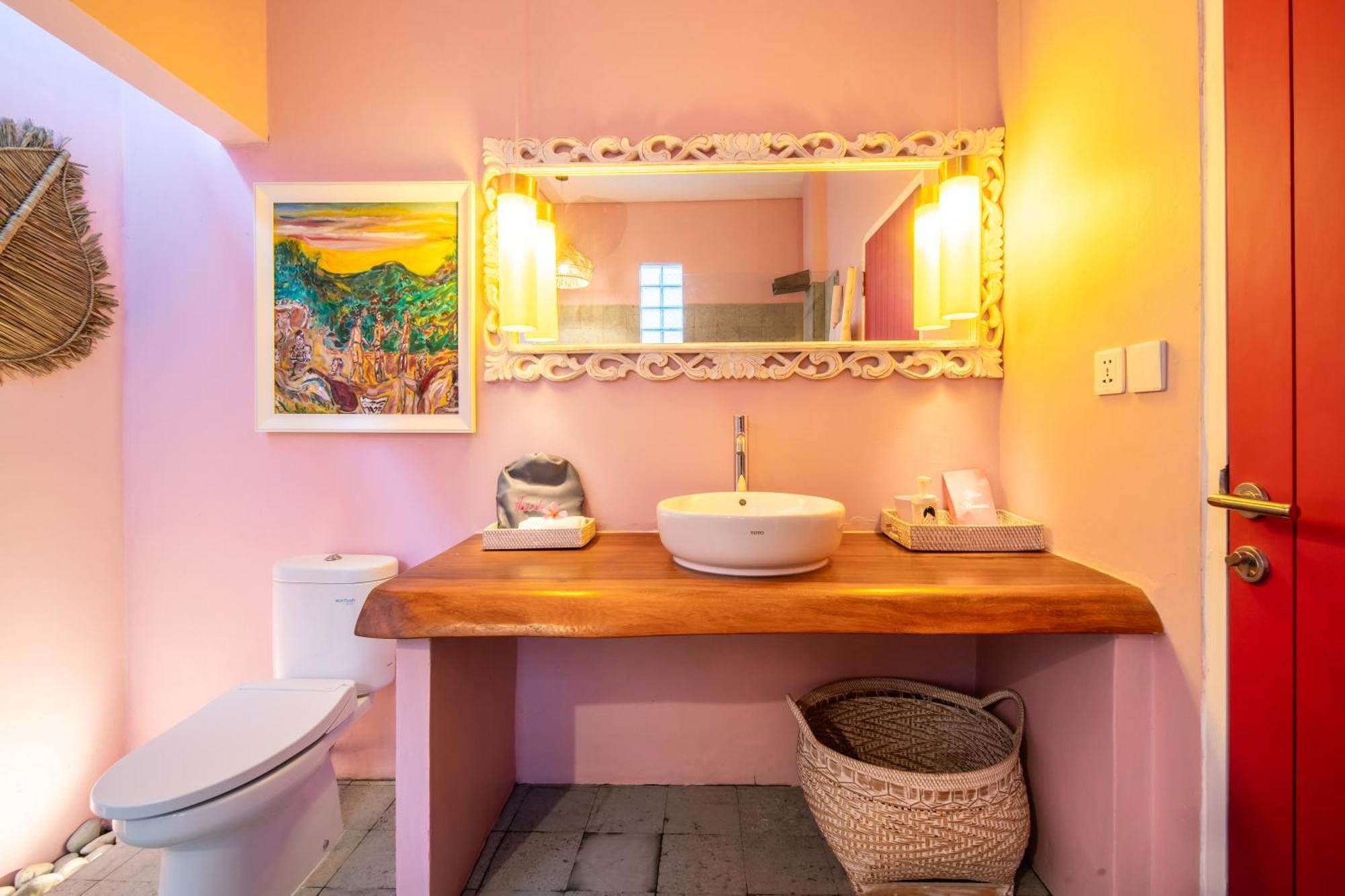Pinkprivate Balangan - For Cool Adults Only Bed and Breakfast Jimbaran Eksteriør billede