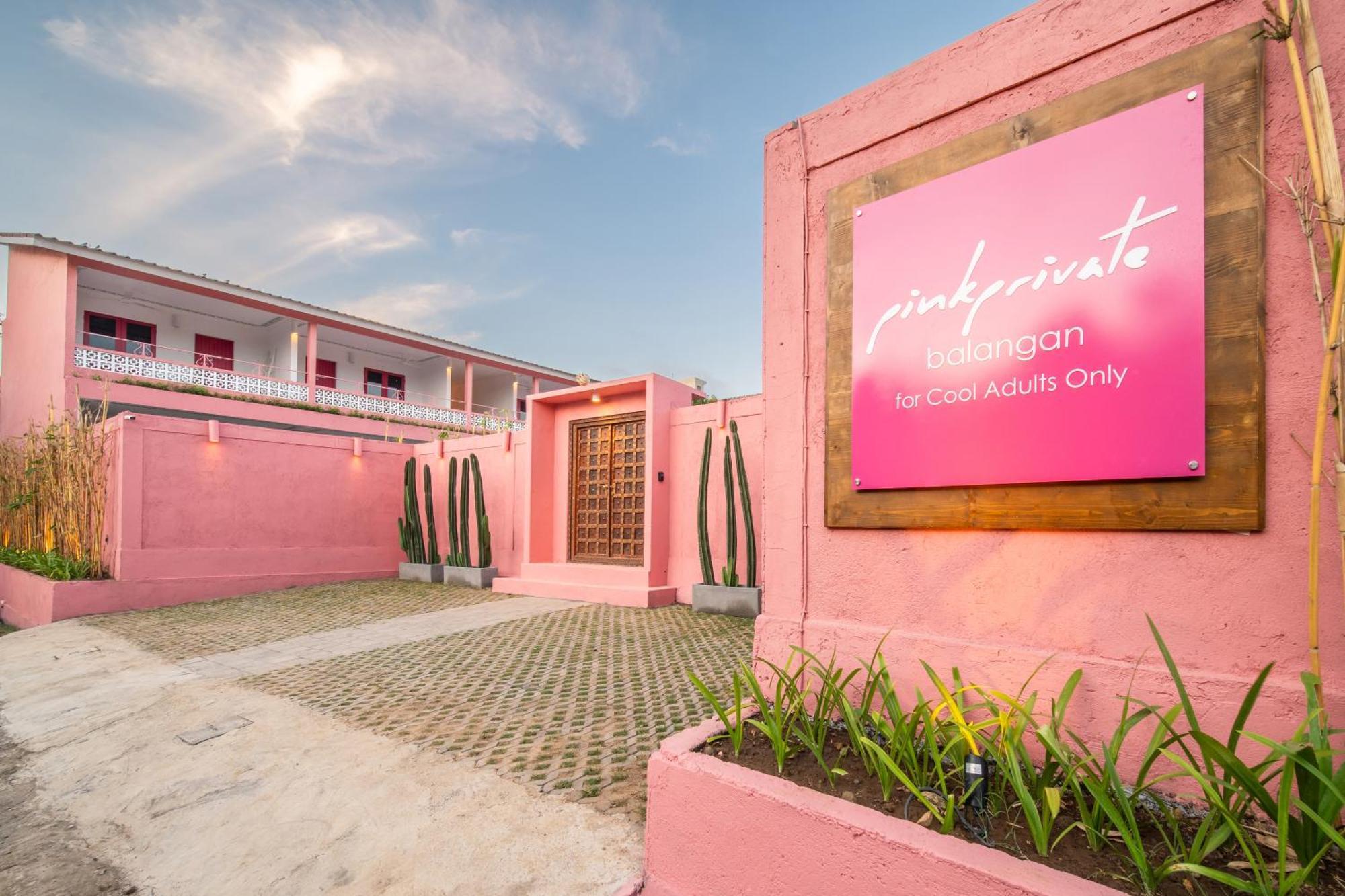 Pinkprivate Balangan - For Cool Adults Only Bed and Breakfast Jimbaran Eksteriør billede