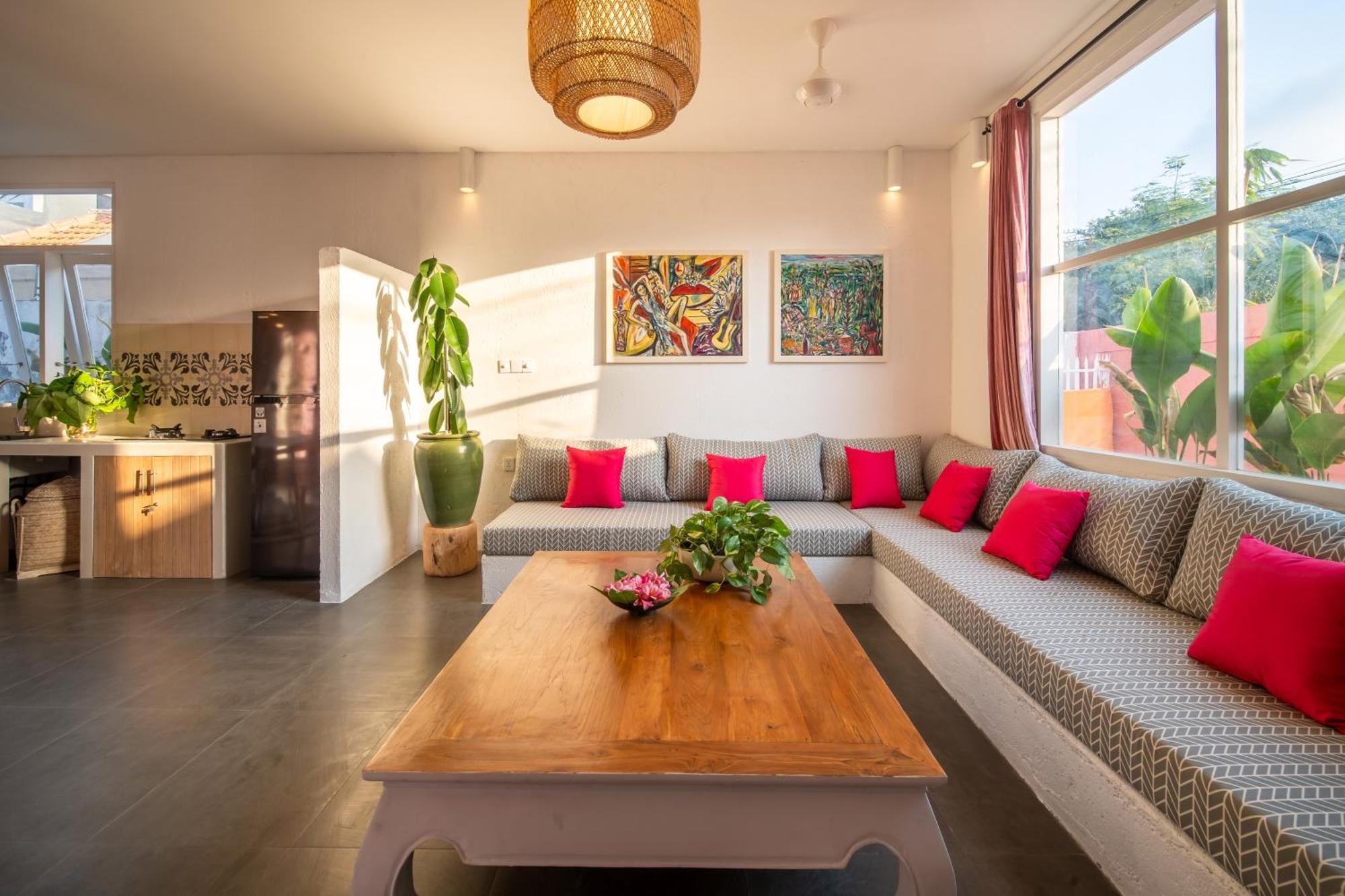 Pinkprivate Balangan - For Cool Adults Only Bed and Breakfast Jimbaran Eksteriør billede