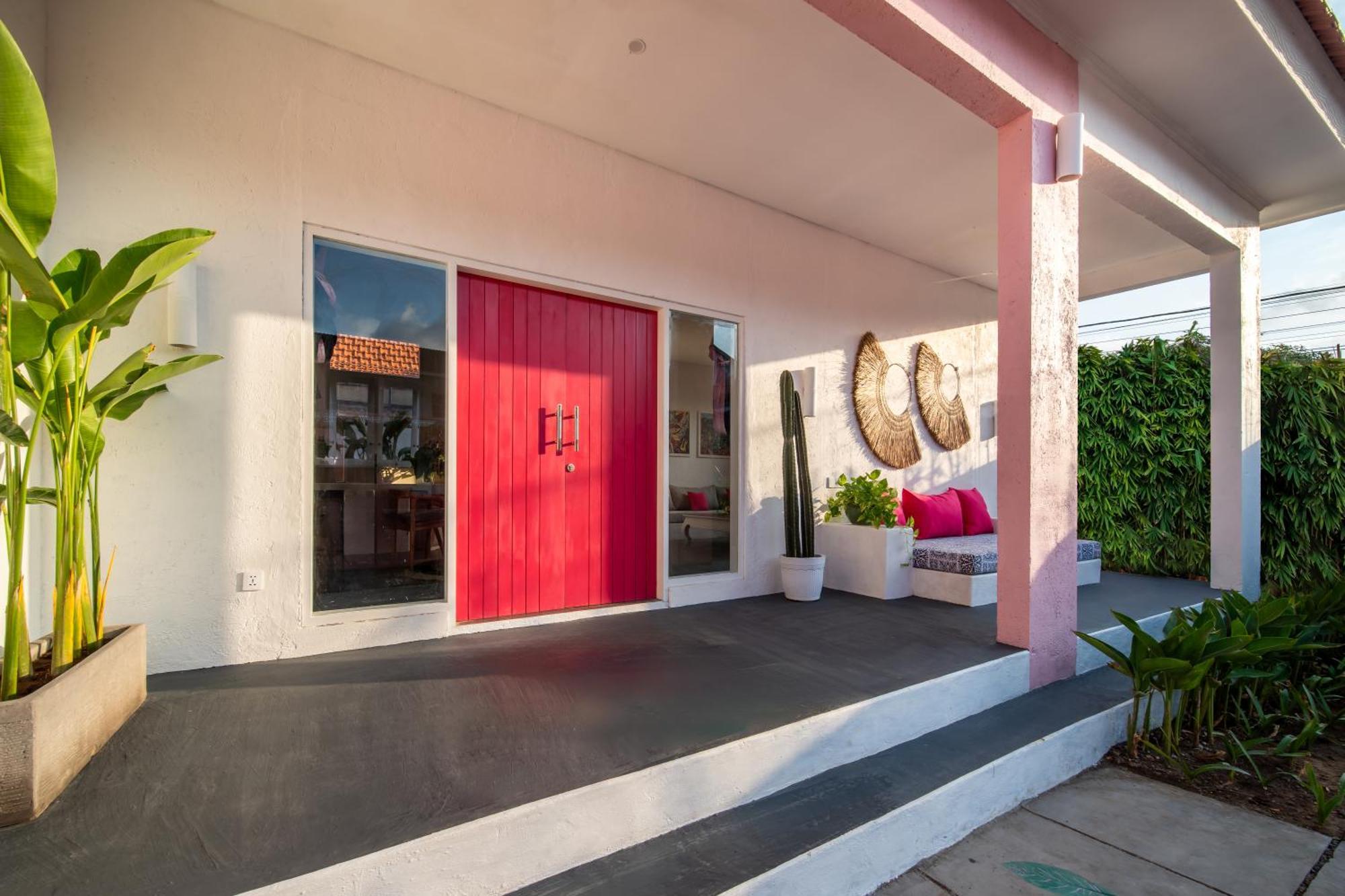 Pinkprivate Balangan - For Cool Adults Only Bed and Breakfast Jimbaran Eksteriør billede
