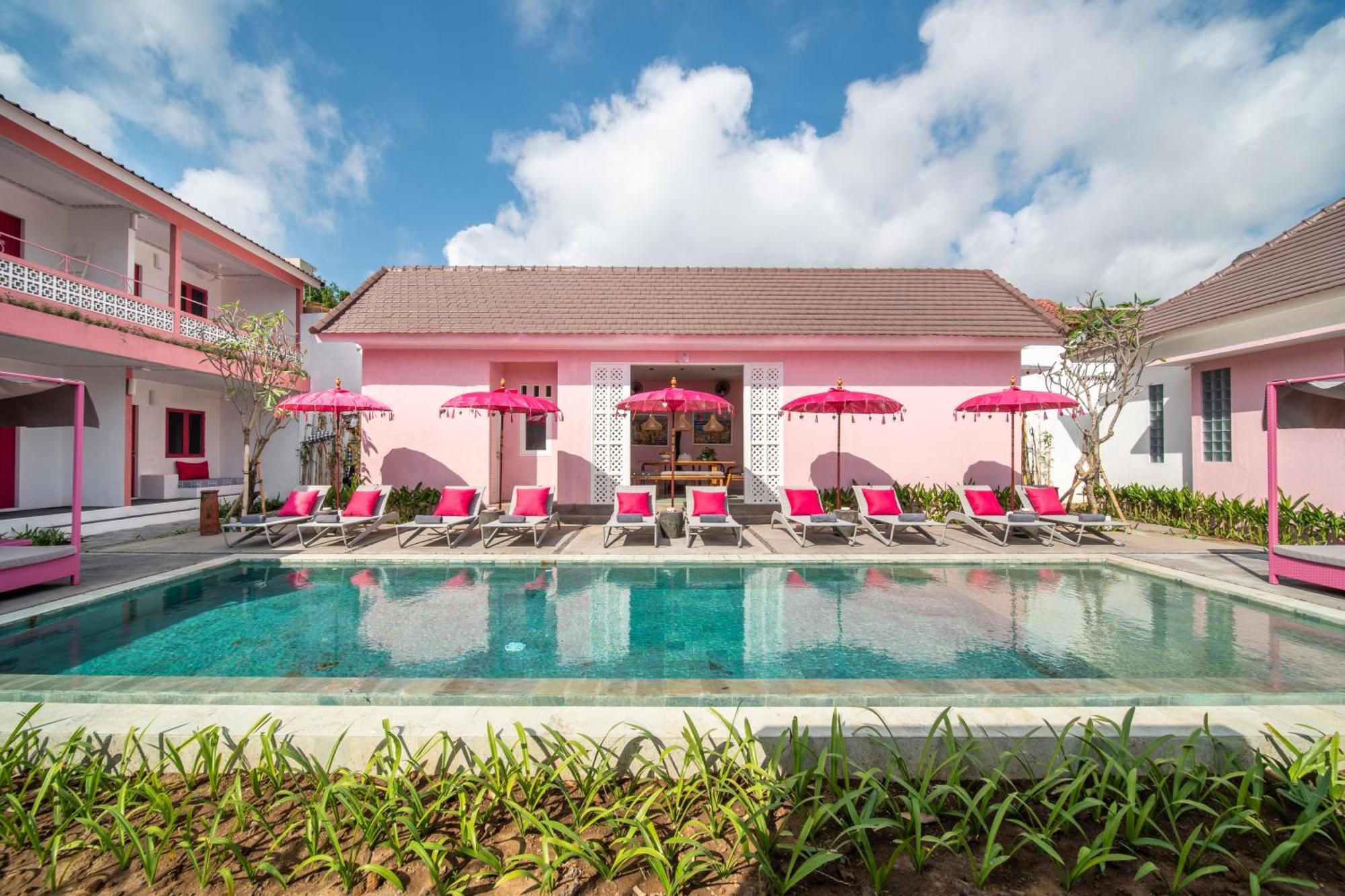 Pinkprivate Balangan - For Cool Adults Only Bed and Breakfast Jimbaran Eksteriør billede